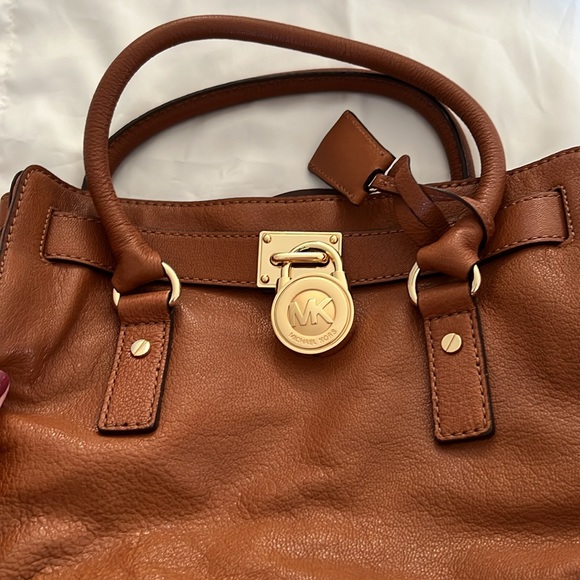 Michael Kors Medium Leather Hamilton Tote Bag Gold Hardware - Picture 7 of 7